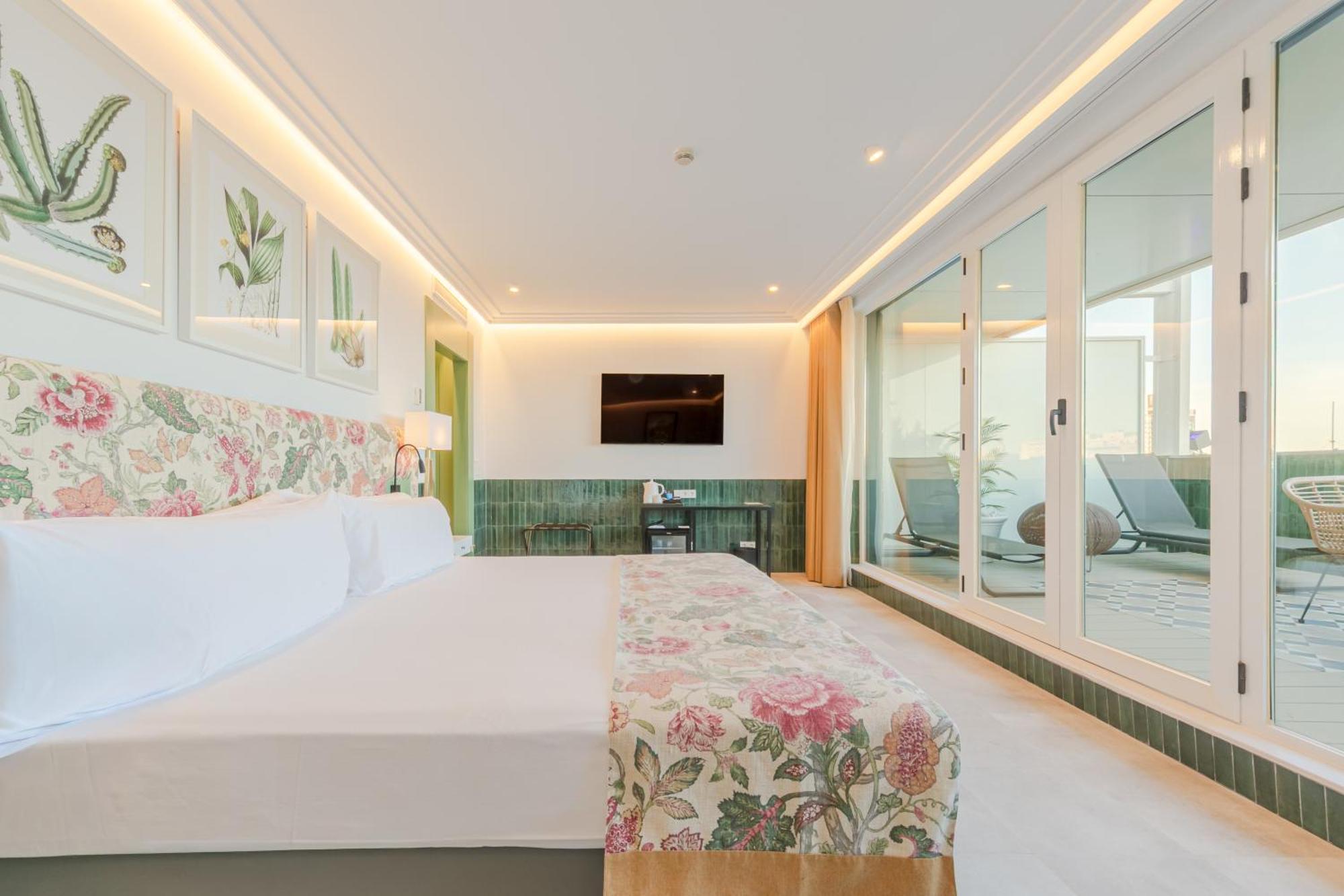 Superior Room Terrace Street View